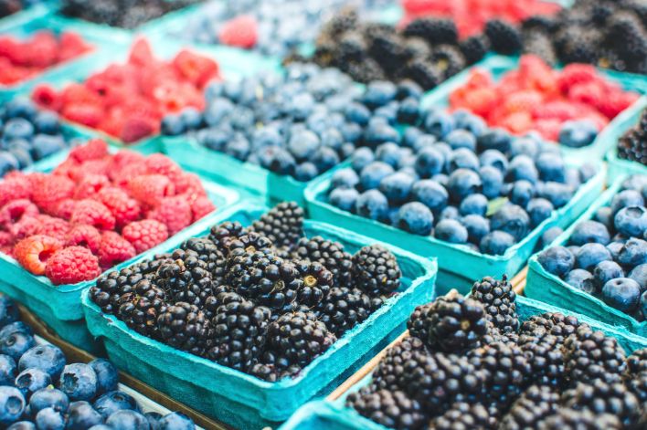 Polyphenols are anti-inflammatory and we should eat the rainbow